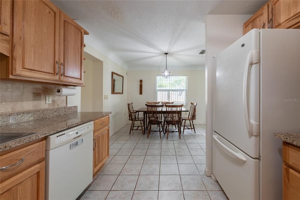 For Sale: $475,000 (3 beds, 2 baths, 1785 Square Feet)