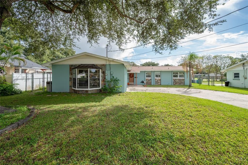 For Sale: $475,000 (3 beds, 2 baths, 1785 Square Feet)