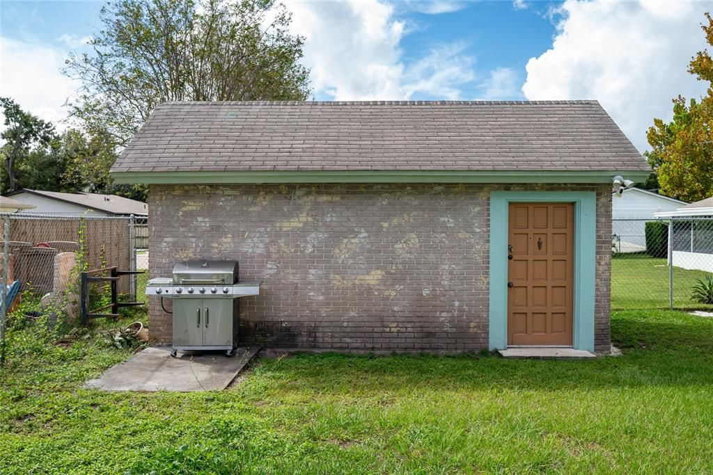 For Sale: $475,000 (3 beds, 2 baths, 1785 Square Feet)