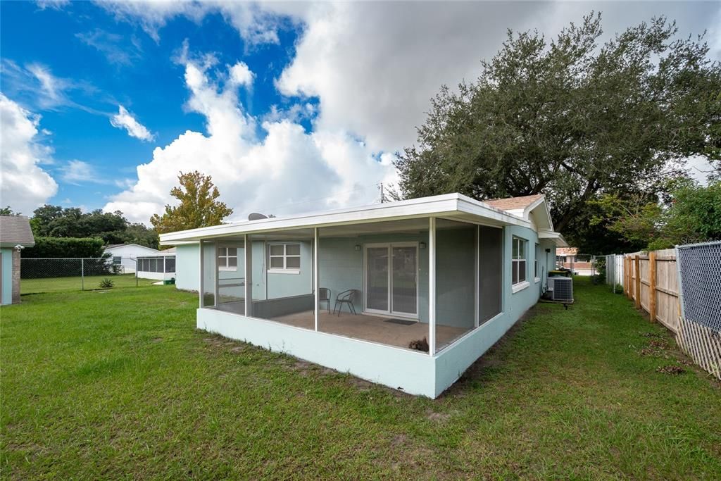For Sale: $475,000 (3 beds, 2 baths, 1785 Square Feet)