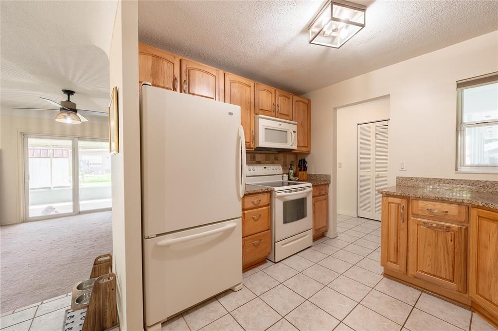 For Sale: $475,000 (3 beds, 2 baths, 1785 Square Feet)