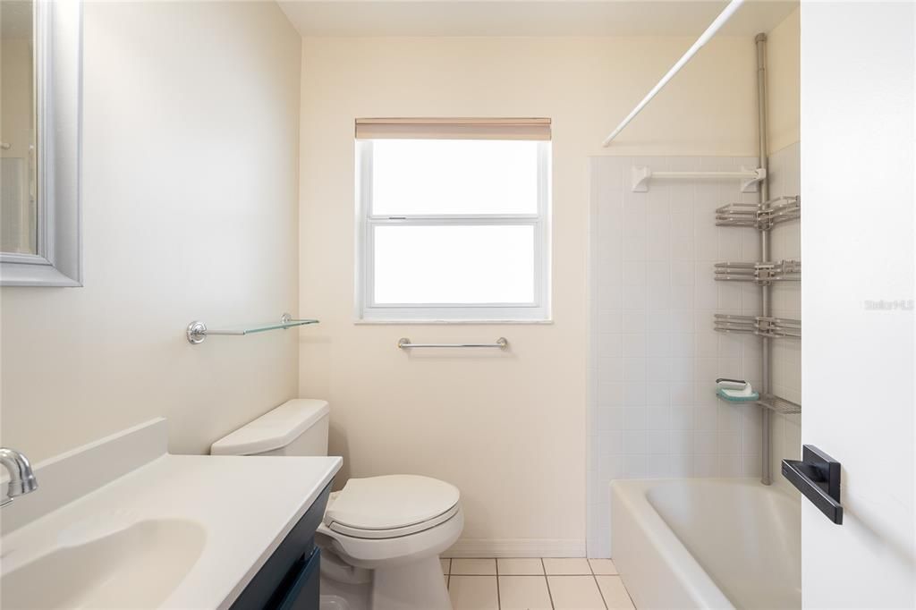 For Sale: $475,000 (3 beds, 2 baths, 1785 Square Feet)