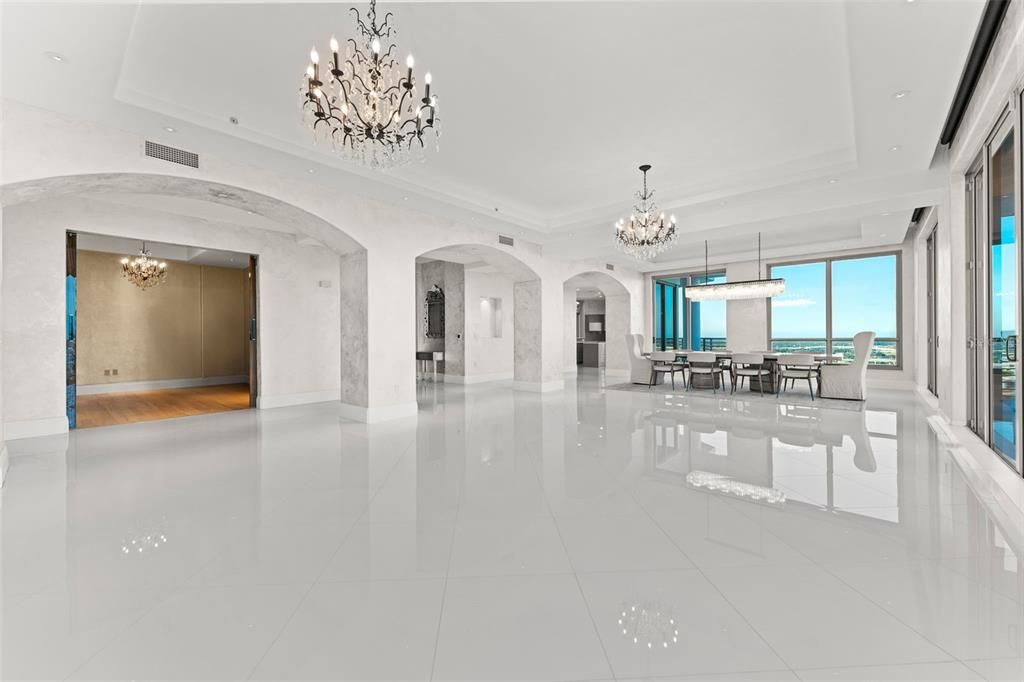 На продажу: $3,750,000 (3 спален, 3 ванн, 4558 Квадратных фут)