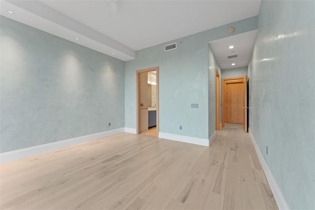 На продажу: $3,750,000 (3 спален, 3 ванн, 4558 Квадратных фут)