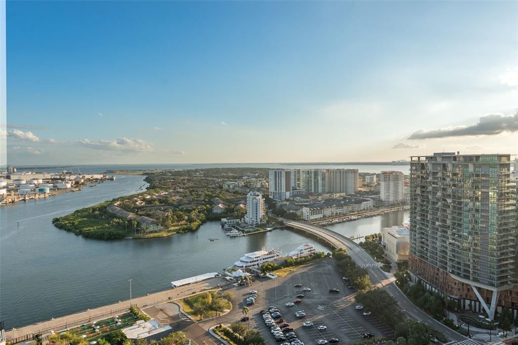 На продажу: $3,750,000 (3 спален, 3 ванн, 4558 Квадратных фут)