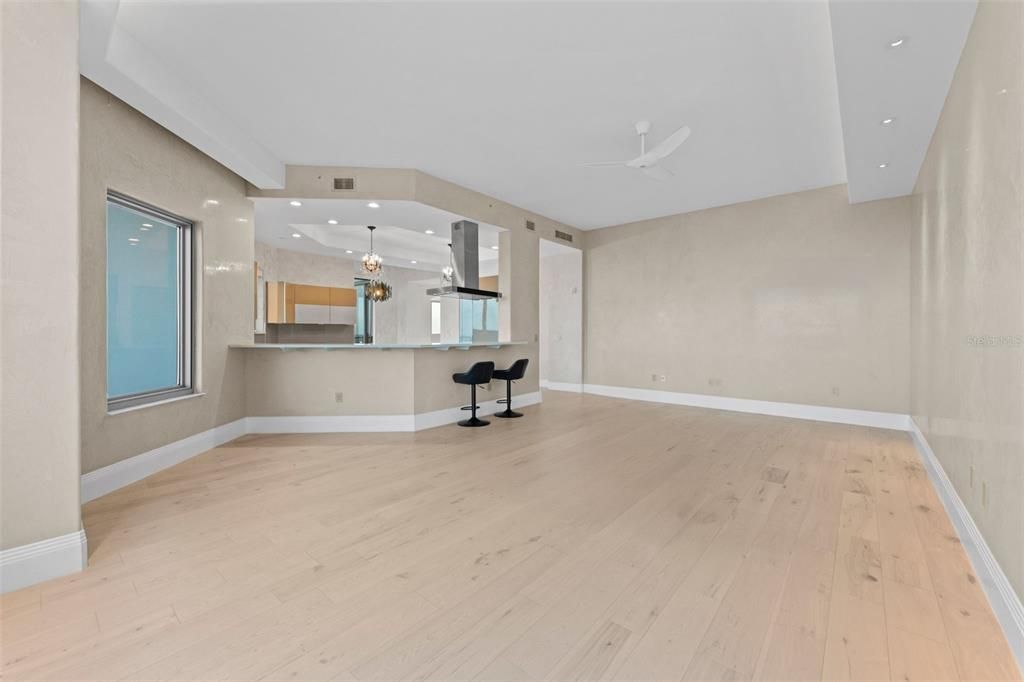 На продажу: $3,750,000 (3 спален, 3 ванн, 4558 Квадратных фут)