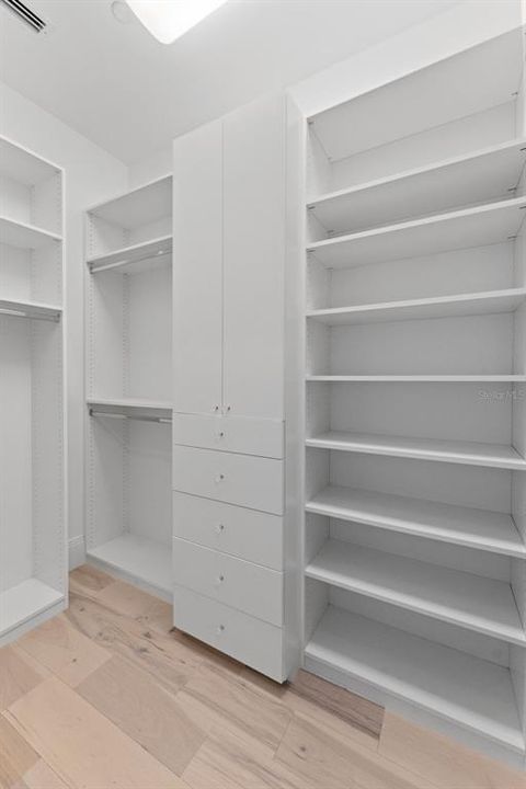 На продажу: $3,750,000 (3 спален, 3 ванн, 4558 Квадратных фут)