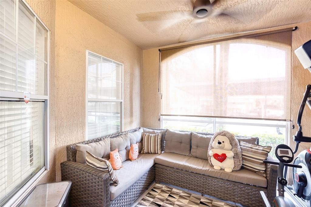 En Venta: $275,000 (3 camas, 2 baños, 1405 Pies cuadrados)