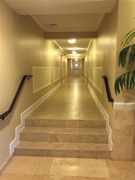 For Rent: $1,550 (1 beds, 1 baths, 714 Square Feet)