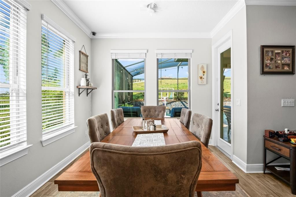 合同活跃: $679,000 (4 贝兹, 3 浴室, 2848 平方英尺)