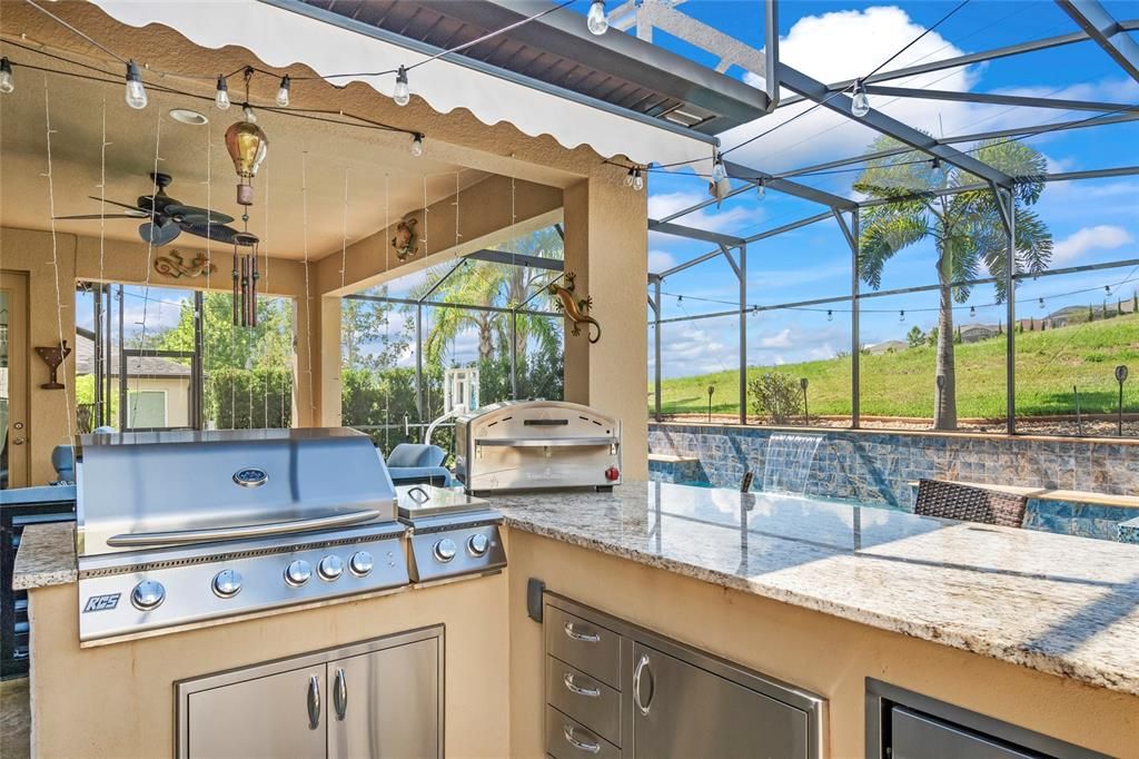 合同活跃: $679,000 (4 贝兹, 3 浴室, 2848 平方英尺)