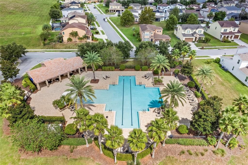 合同活跃: $679,000 (4 贝兹, 3 浴室, 2848 平方英尺)