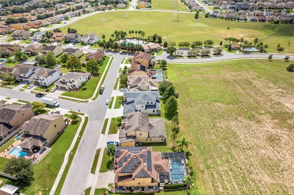 合同活跃: $679,000 (4 贝兹, 3 浴室, 2848 平方英尺)