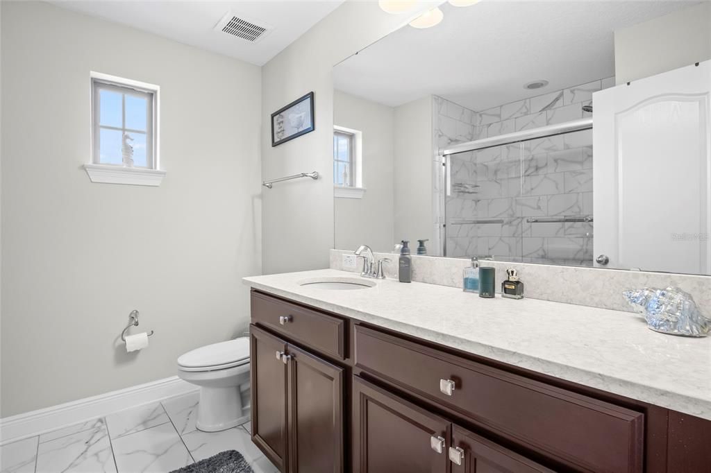 合同活跃: $679,000 (4 贝兹, 3 浴室, 2848 平方英尺)