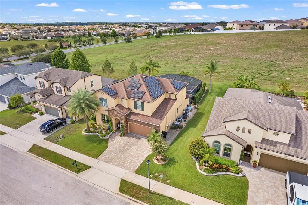 合同活跃: $679,000 (4 贝兹, 3 浴室, 2848 平方英尺)