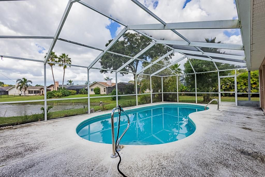 Под контрактом: $350,000 (3 спален, 2 ванн, 2174 Квадратных фут)