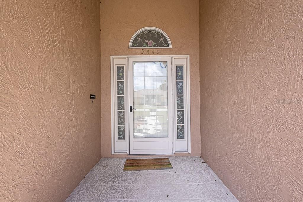 Под контрактом: $350,000 (3 спален, 2 ванн, 2174 Квадратных фут)