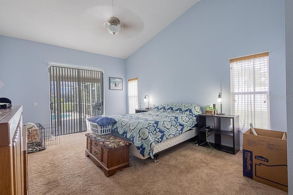 Под контрактом: $350,000 (3 спален, 2 ванн, 2174 Квадратных фут)