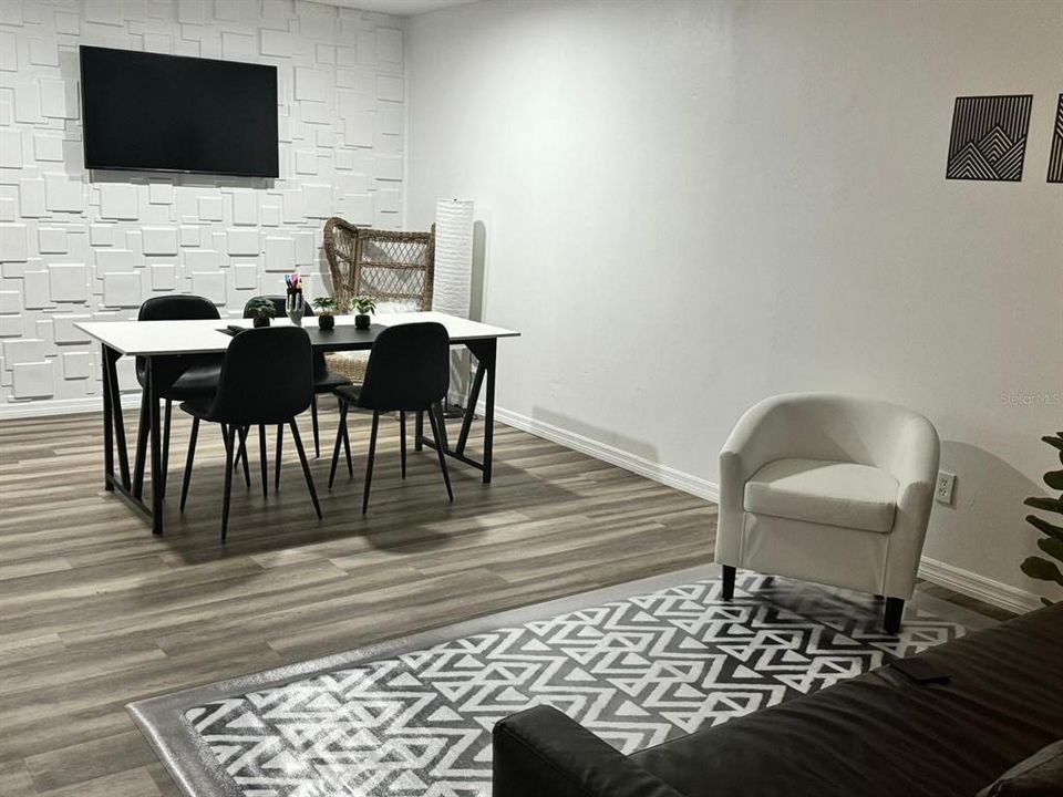 En Venta: $265,000 (2 camas, 1 baños, 952 Pies cuadrados)