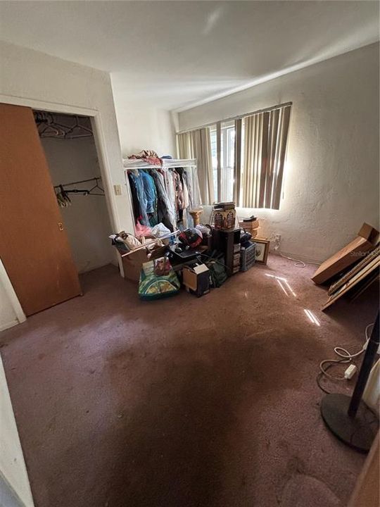 Active With Contract: $295,000 (3 beds, 2 baths, 1490 Square Feet)