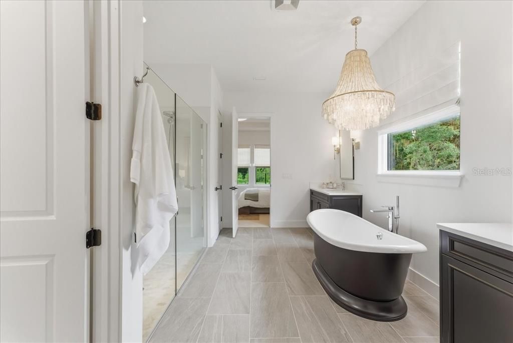 For Sale: $1,275,000 (5 beds, 4 baths, 3460 Square Feet)