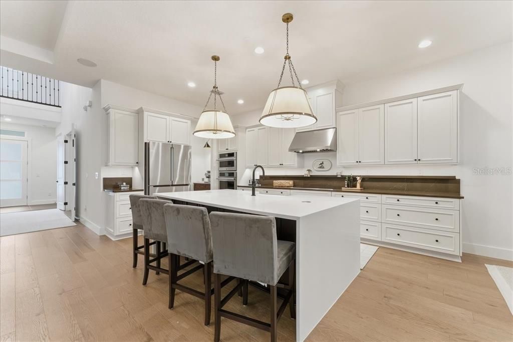 For Sale: $1,275,000 (5 beds, 4 baths, 3460 Square Feet)