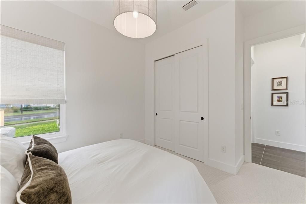 For Sale: $1,275,000 (5 beds, 4 baths, 3460 Square Feet)