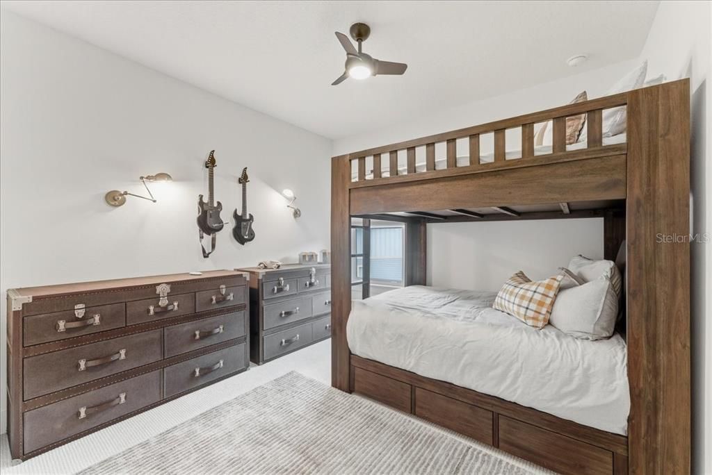 For Sale: $1,275,000 (5 beds, 4 baths, 3460 Square Feet)