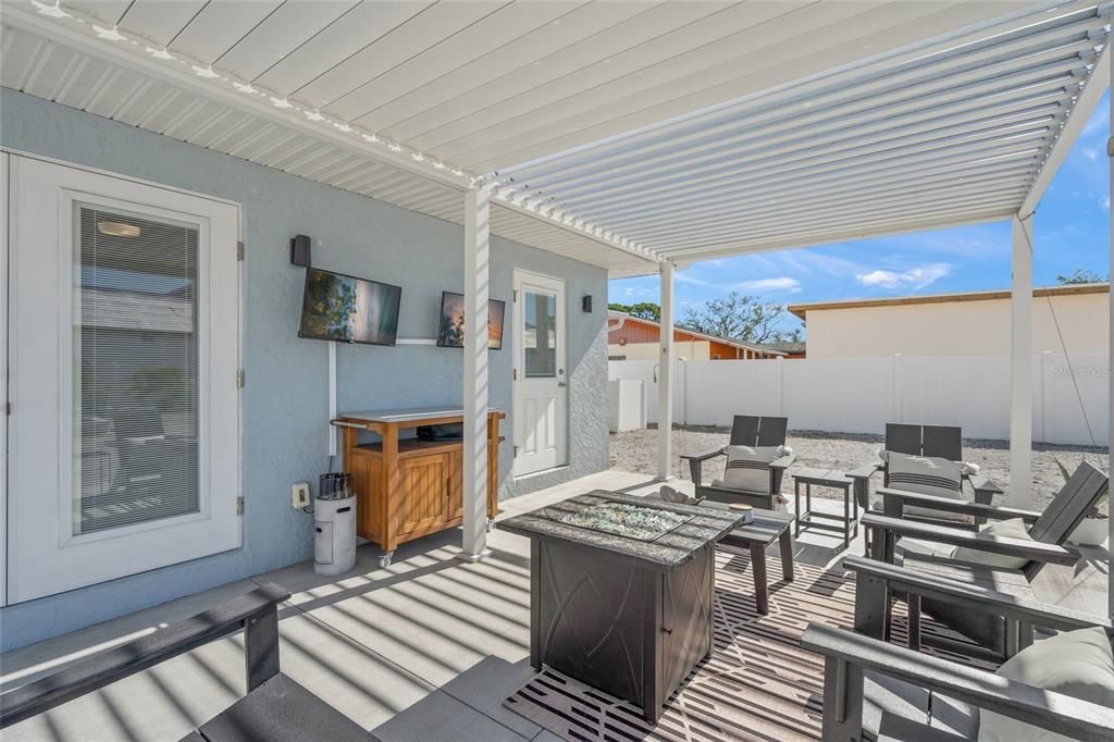 En Venta: $775,000 (3 camas, 2 baños, 1755 Pies cuadrados)