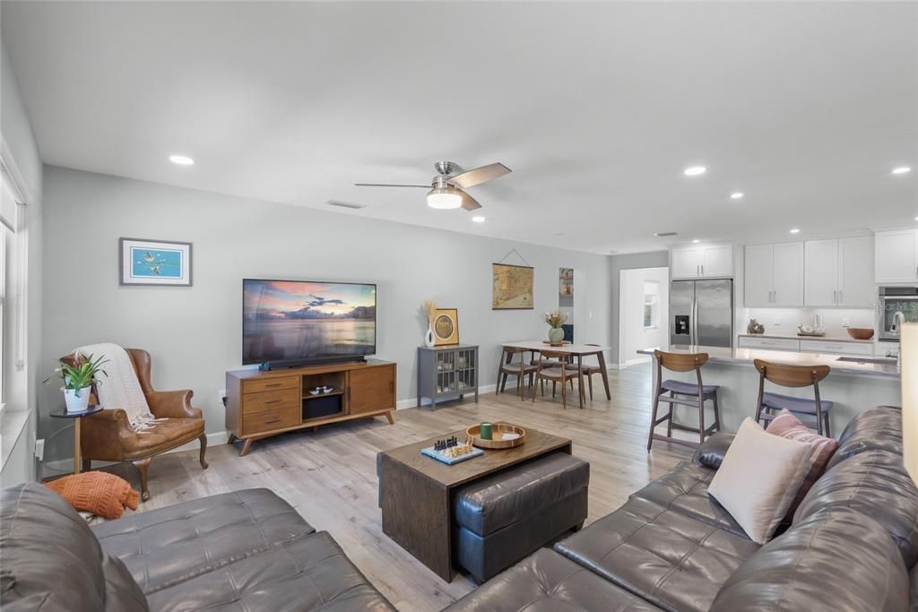 En Venta: $775,000 (3 camas, 2 baños, 1755 Pies cuadrados)