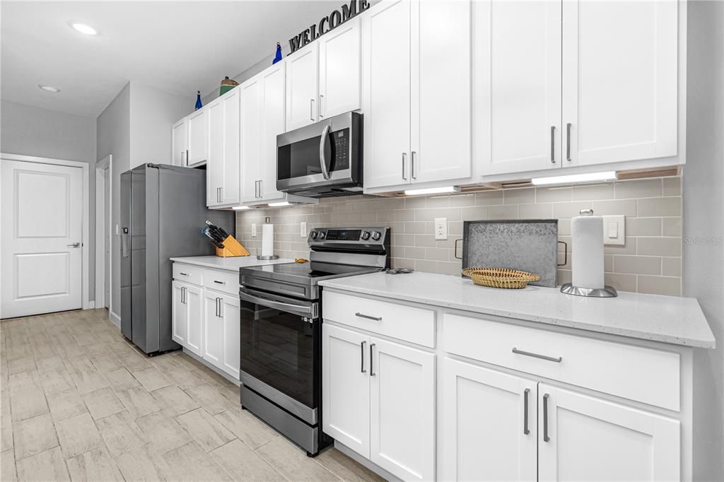 待售: $434,900 (4 贝兹, 3 浴室, 2306 平方英尺)