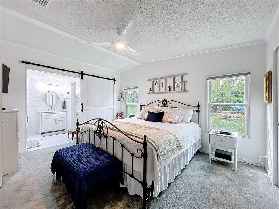 Activo con contrato: $320,000 (2 camas, 2 baños, 1571 Pies cuadrados)