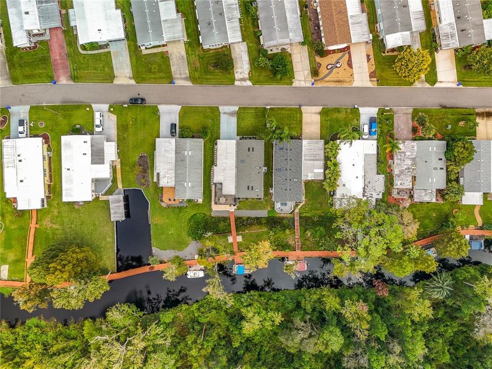 Activo con contrato: $320,000 (2 camas, 2 baños, 1571 Pies cuadrados)