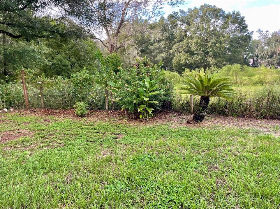 合同活跃: $140,000 (3 贝兹, 2 浴室, 1040 平方英尺)