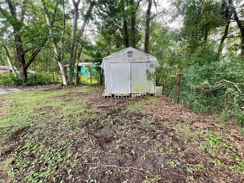 合同活跃: $140,000 (3 贝兹, 2 浴室, 1040 平方英尺)