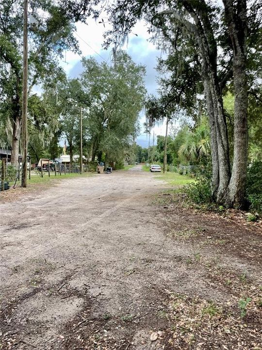 合同活跃: $140,000 (3 贝兹, 2 浴室, 1040 平方英尺)