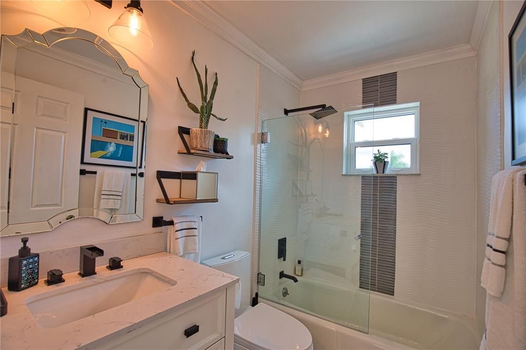 En Venta: $749,900 (3 camas, 2 baños, 2227 Pies cuadrados)