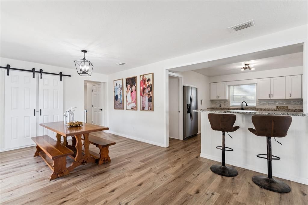 待售: $465,000 (4 贝兹, 3 浴室, 2497 平方英尺)