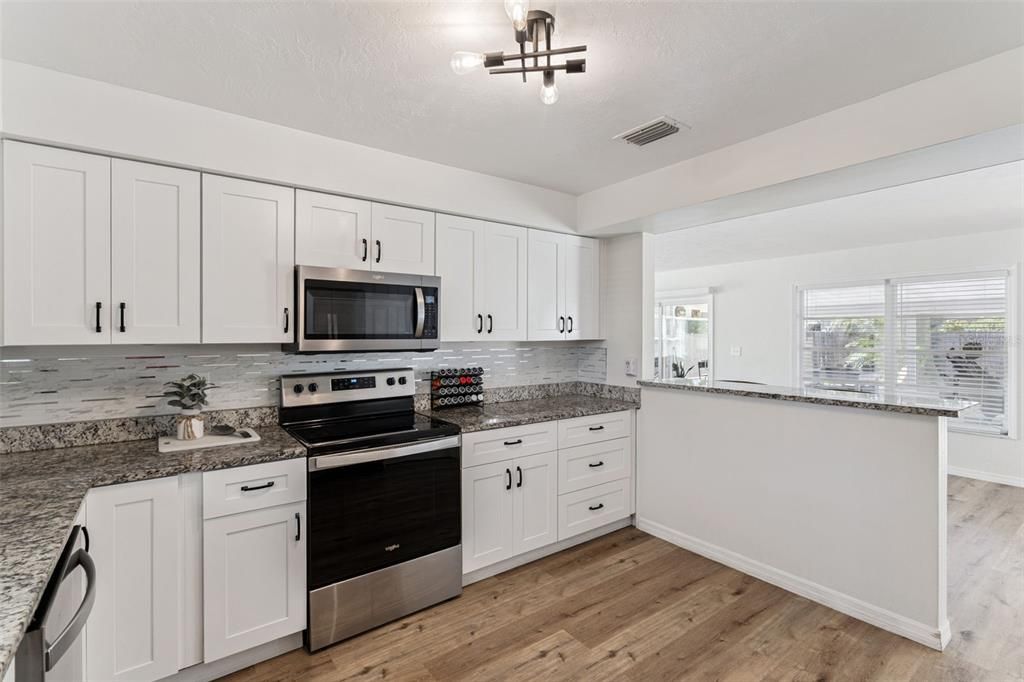 待售: $465,000 (4 贝兹, 3 浴室, 2497 平方英尺)