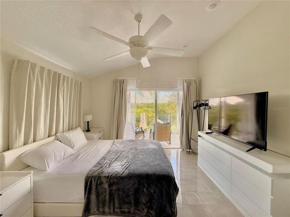 待售: $875,000 (5 贝兹, 4 浴室, 2712 平方英尺)