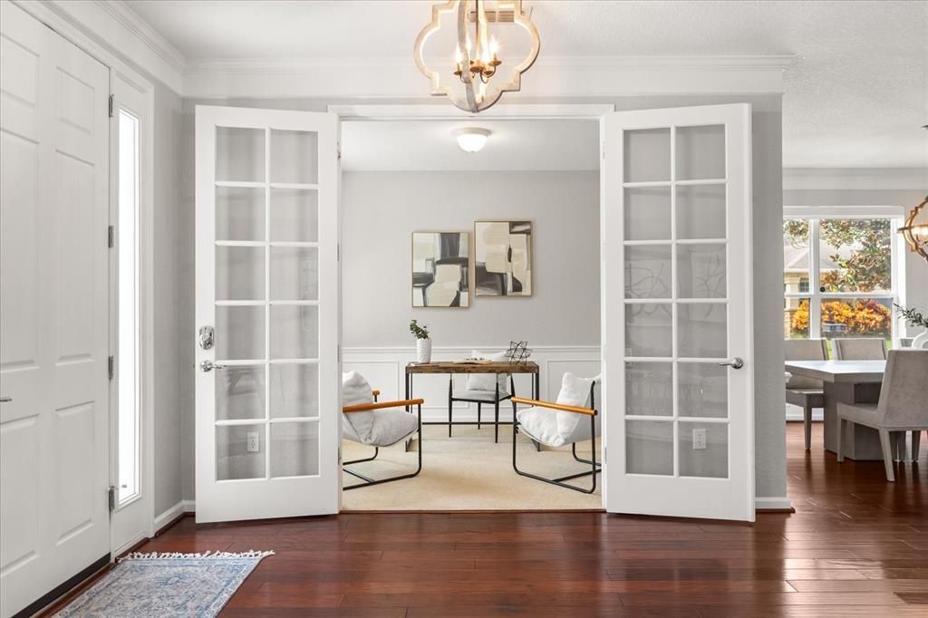 Под контрактом: $795,000 (5 спален, 5 ванн, 3600 Квадратных фут)