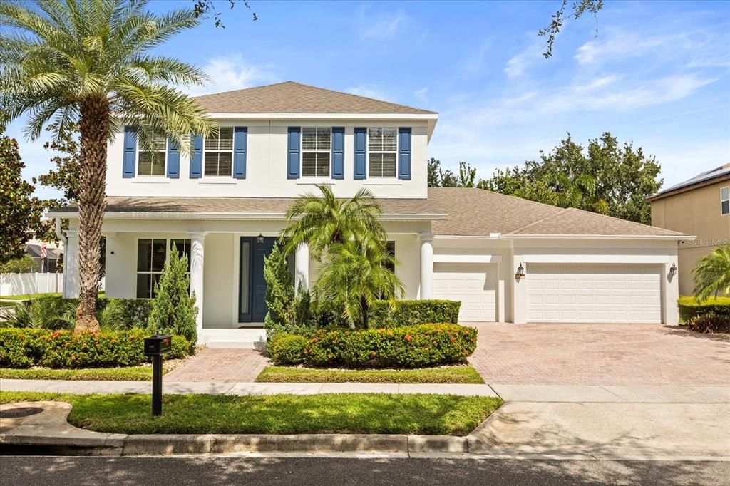 Под контрактом: $795,000 (5 спален, 5 ванн, 3600 Квадратных фут)