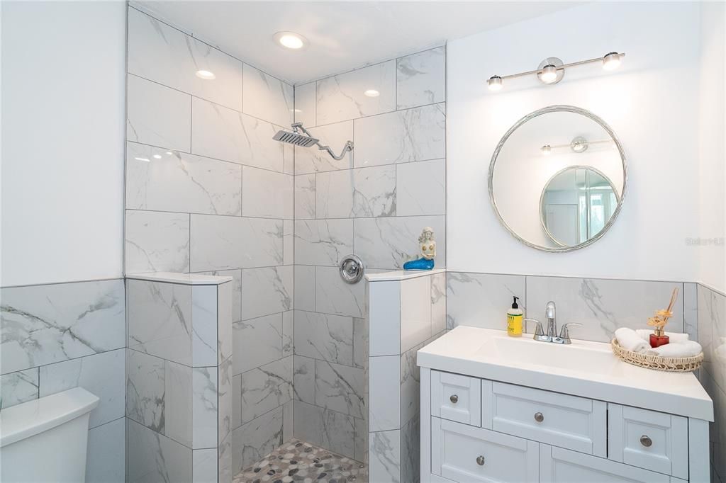 En Venta: $1,295,000 (3 camas, 3 baños, 2520 Pies cuadrados)