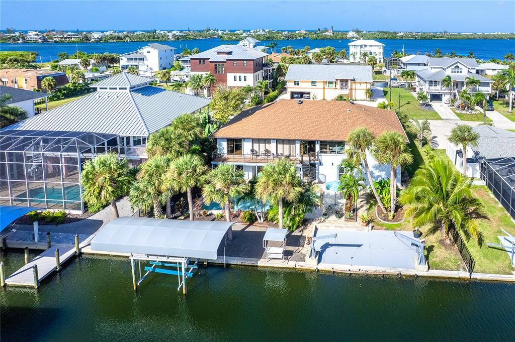 En Venta: $1,295,000 (3 camas, 3 baños, 2520 Pies cuadrados)