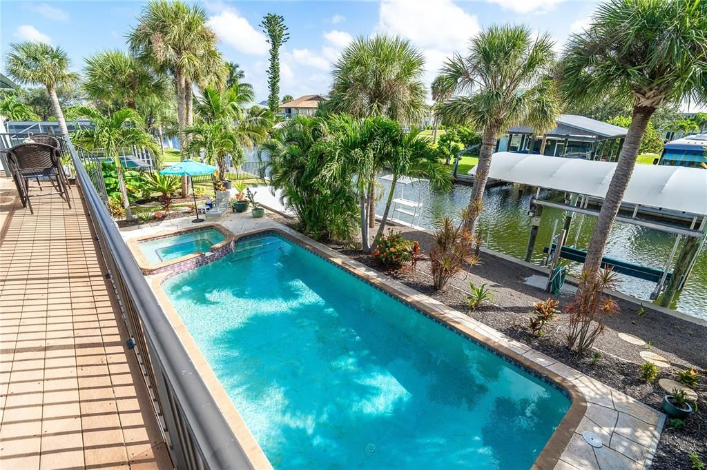 En Venta: $1,295,000 (3 camas, 3 baños, 2520 Pies cuadrados)