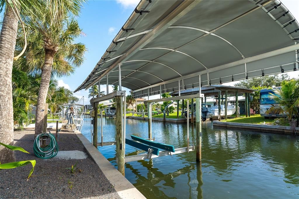 En Venta: $1,295,000 (3 camas, 3 baños, 2520 Pies cuadrados)