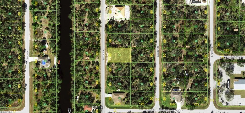 待售: $15,900 (0.23 acres)