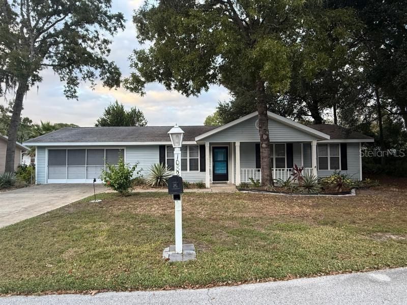 Active With Contract: $199,900 (2 beds, 2 baths, 1232 Square Feet)