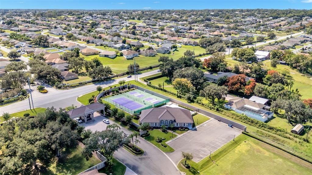 На продажу: $829,900 (4 спален, 3 ванн, 3400 Квадратных фут)