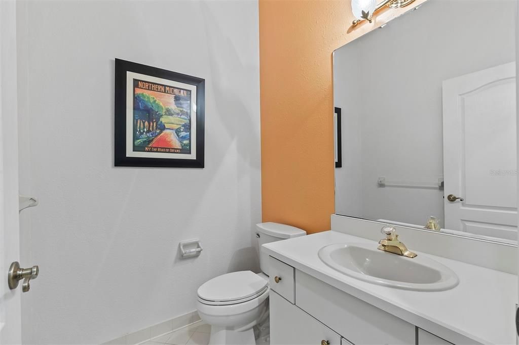 For Sale: $1,550,000 (6 beds, 4 baths, 5019 Square Feet)